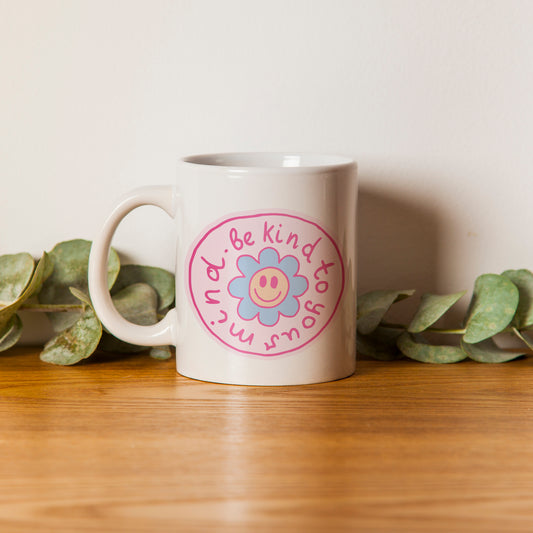 Caneca de Cerâmica - Be Kind